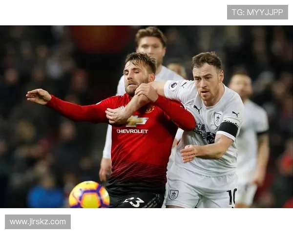 伯恩利2025赛季英超球员名单及首发阵容预测