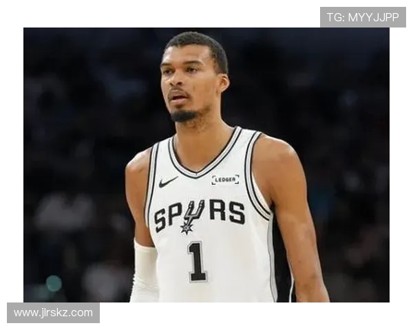 文班：我才刚进入第三个赛季盖帽能力还有很大提升空间